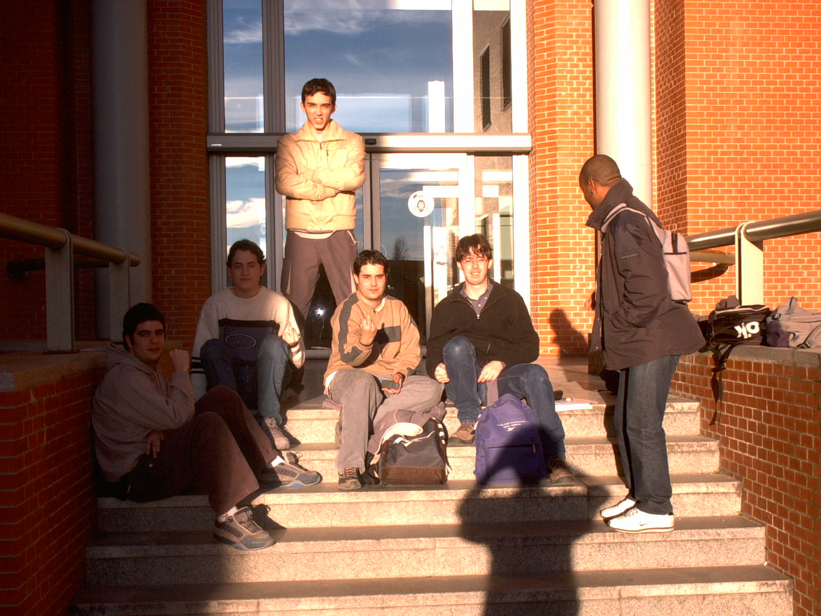 Jer fiurer der Nefailen er inder glinder universidad con gente no kai pacha, Bajaus!