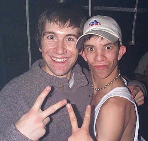 Fiesta en el Ciber, Matas y Chenchor
