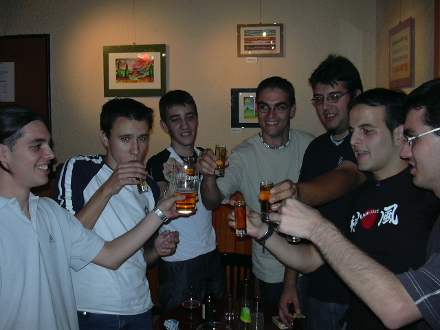 Kdda Barcelona 04.09.2003, Un vindris por los frikis !!