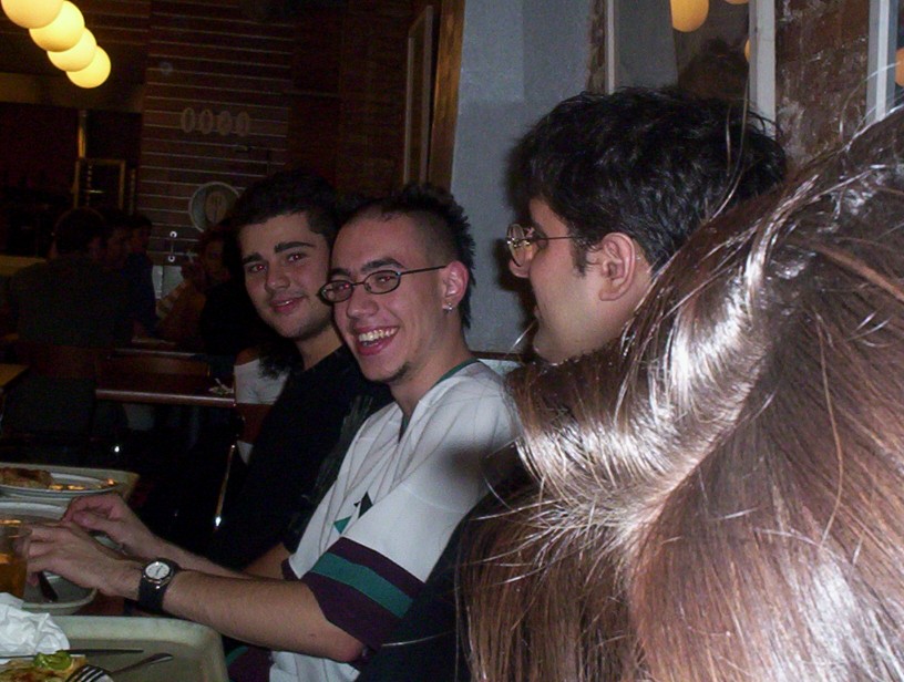 Cena modo Zoom On, 1, Alma, Zomtur y Muaddhi. (molestia oficial de la foto: cabellera de Saranna xD)