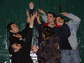 La Comunidad del Pistacho, Burzum, espontaneo, Magnanimua (de espaldas), Ytxelari (El portador del pistacho unico), espontaneo
