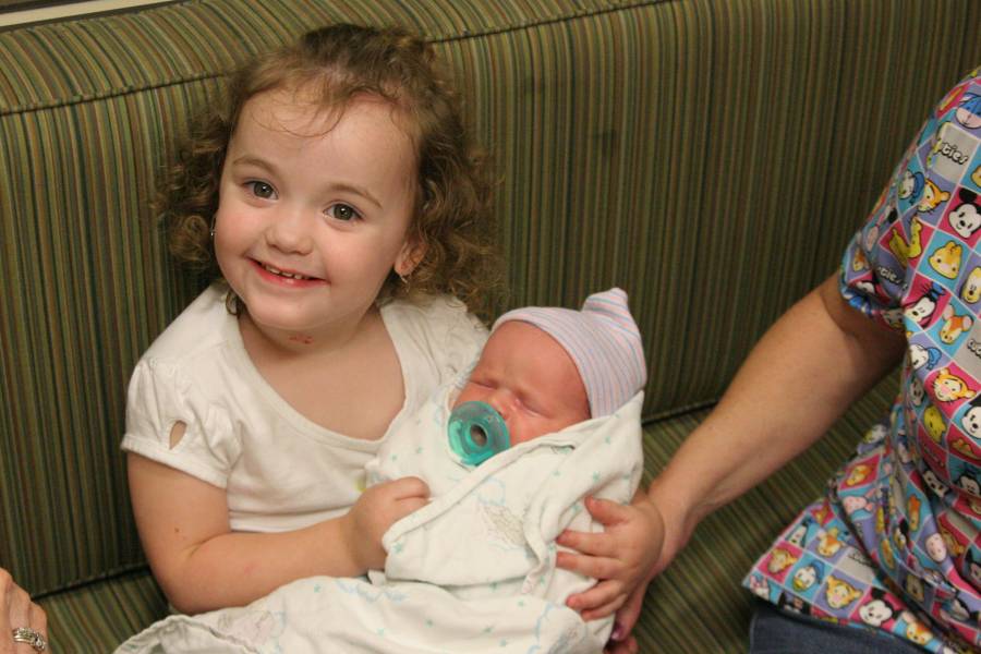 Dhark's new spawn and niece, 