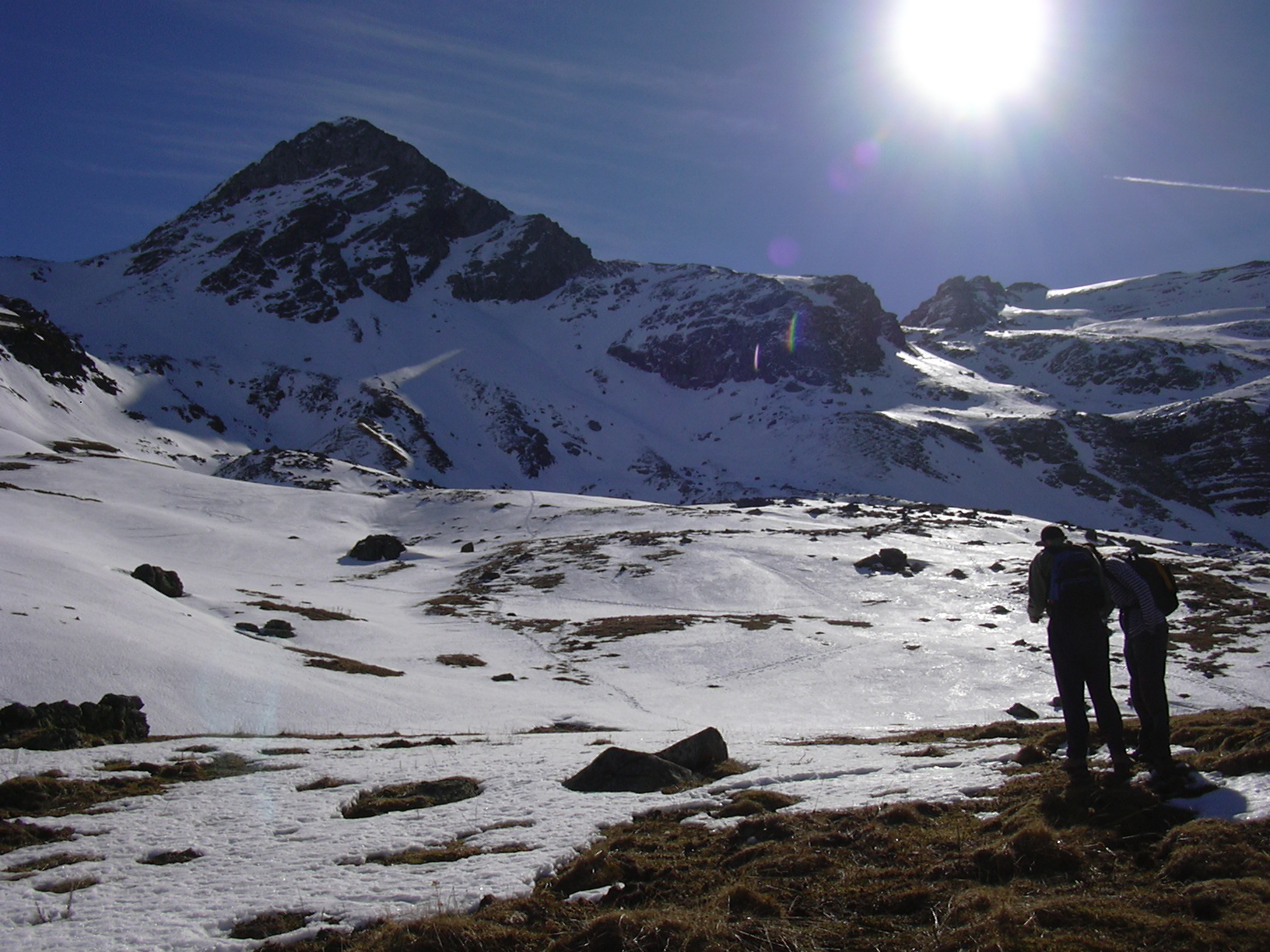 grisa, de vez en cuando la grisa xpea por la nieve :)